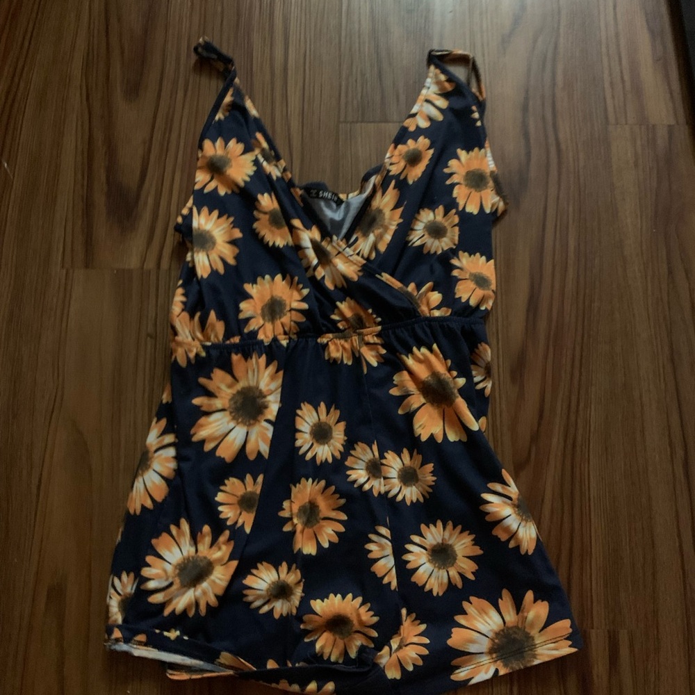 SHEIN Sunflower Print Jumpsuit